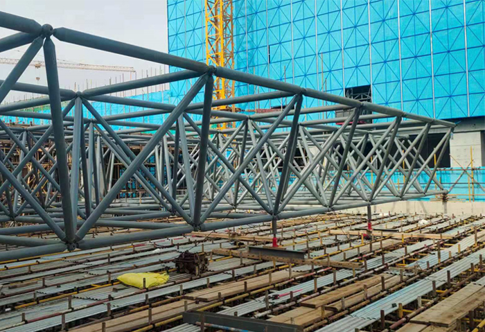 丰城高铁东总部基地2号楼网架